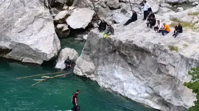 Ceyhan Nehri’nde Kaybolan Vatandaş İçin Arama Sürüyor