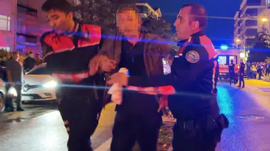 Öfkeli Baba Kızını Rahatsız Gencin Kulağını Kesti: 1'i Polis 2 Yaralı!