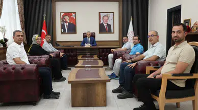 İstiklal Üniversitesi Akademisyenlerine Teşekkür Plaketi