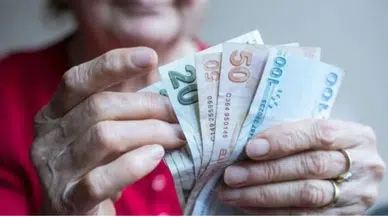 Çalışan Emeklilere SGK Uyarısı: Herkes Aynı Hakka Sahip Değil