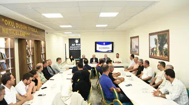 AK Parti Dulkadiroğlu İlçe Yönetimi Toplandı
