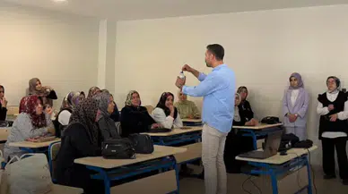 TÜGVA Kahramanmaraş'ta Velilere "Bağımlı mıyız?" Semineri