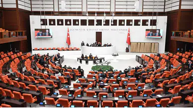 TBMM'den Geçen Torba Yasada Emekli, Sürücü ve Araç Alacaklara Yeni Düzenleme