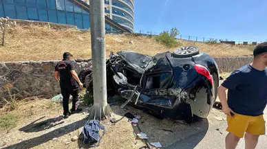 Batı Çevre Yolu'nda Feci Kaza: 2 Kişi Ağır Yaralandı