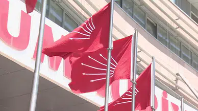 CHP'nin Kalesinde Siyasi Deprem İddiası: 24 Belediye Başkanının Yeni Parti'ye mi Geçecek?