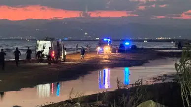 Mersin'de Deniz Faciası: 3 Kişi Hayatını Kaybetti, 1 Çocuk Kayıp