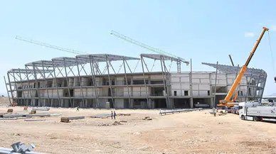 Kahramanmaraş Stadyumunda Tribünler Yükseldi