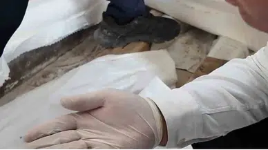 Fırında Fare Dışkısı ve Paslı Keser