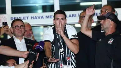 Beşiktaş’ın Yeni Golcüsü Dusan Vlahovic İstanbul’da
