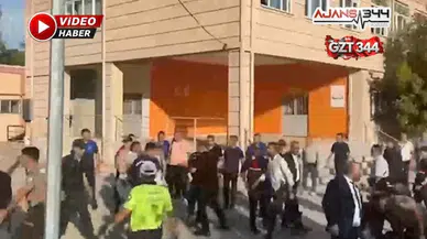 Manisa’da okul önünde silahlı saldırı: Yaralı öğrenciler var