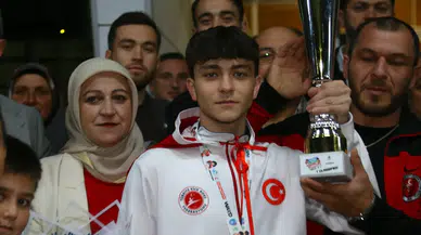 İsrailli Rakibini Yenerek Dünya Şampiyonu Olan Sporcu, Memleketine Döndü