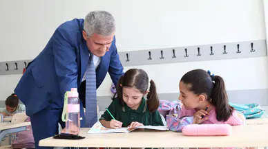 İl Milli Eğitim Müdürü Akpınar’dan Okullara Ziyaret
