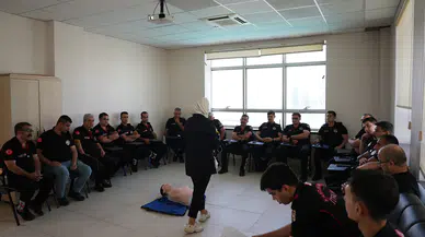 Kahramanmaraş İtfaiyesine İlk Yardım Eğitimi