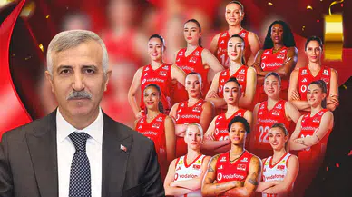 Vali Ünlüer, Şampiyon Olan Filenin Sultanlarını Tebrik Etti
