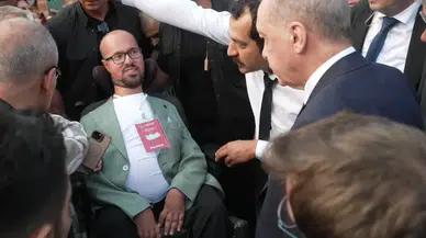 Erdoğan'ın Otobüsü Durdurup Yanına Gittiği Engelli Genç Konuştu