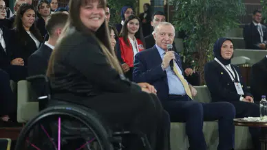 Erdoğan: Gençler Türkiye Yüzyılı'nın En Güçlü Taşıyıcısı