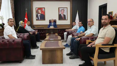 İstiklal Üniversitesi Akademisyenlerine Teşekkür Plaketi