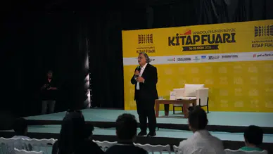 Erol Erdoğan Kahramanmaraş'ta okurlarla buluştu