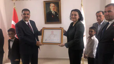 Karaca mazbatasını aldı