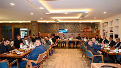 Karaca, encümenlerle iftarda buluştu