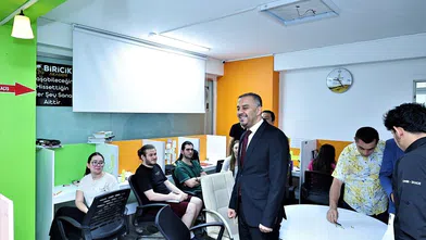 Onikişubat'ta YKS Heyecanı, Başkan Toptaş Moral Verdi