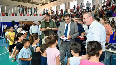 Türkoğlu’nda yaz spor okulları açıldı