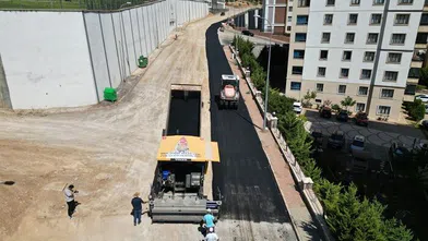 Onikişubat’ta asfalt seferberliği tüm hızıyla sürüyor