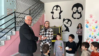 Başkan Cüce, İlçedeki Öğretmenleri Ziyaret Etti