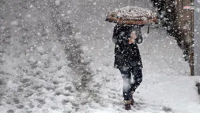 Okullar Tatil mi Olacak? İstanbul'a Pazartesi Kuvvetli Kar Geliyor