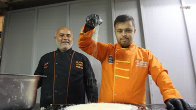 Down sendromlu çırak dünyanın en iyi tatlısının ustası oldu