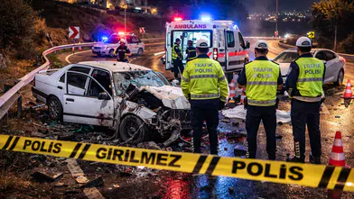 Türkoğlu'nda trafik kazası: 1 ölü, 1 yaralı, inceleme başlatıldı.