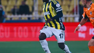 Fenerbahçe - Başakşehir : İlk Yarıda Eşitlik