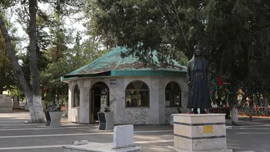 Türbe Heykeline Saldıran Şüpheli Gözaltına Alındı!