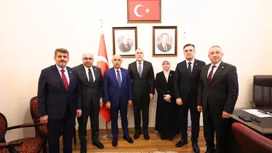 Kahramanmaraş Heyeti Bakan Işıkhan ile Bir Araya Geldi