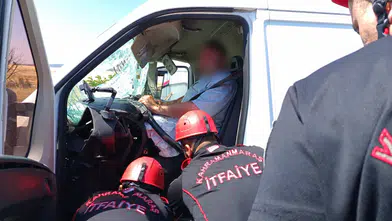 Kahramanmaraş'ta Trafik Kazası: İtfaiye Yaralıyı Kurtardı