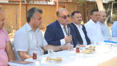 Dulkadiroğlu Belediyesi Yenişehir'de mahalle toplantısı düzenledi