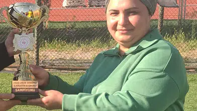 Kadın Başkan Dilek Bozdağ’dan Şampiyon Takıma Prim Müjdesi