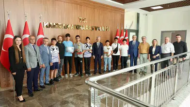 Vali Ünlüer'den Robot Yarışması Şampiyonlarına Tebrik