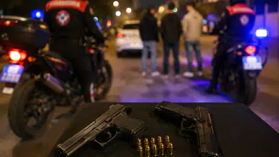 Kahramanmaraş’ta Trafik Kontrolünde 2 Ruhsatsız Silah Ele Geçirildi