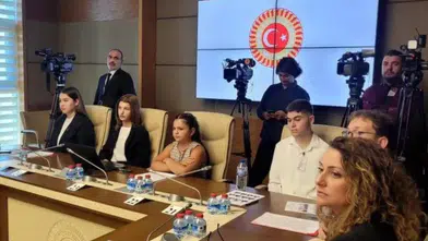Okullarda Akıllı Telefon Tartışması TBMM Gündeminde