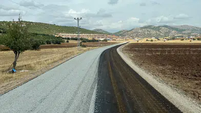 Kahramanmaraş'ta Yeniyapan Mahallesi'nin yolu 9 milyon lira ile modernize ediliyor
