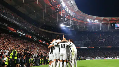 Beşiktaş Avrupa’ya Fırtına Gibi Başladı: Marsilya’ya 4 Gol