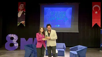 Ekin Akkaş’tan 8 Mart Kadınlar Gününe Özel Performans