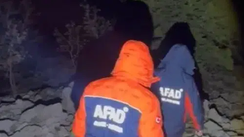 Kahramanmaraş'ta mahsur kalan doğa yürüyüşü ekibi kurtarıldı