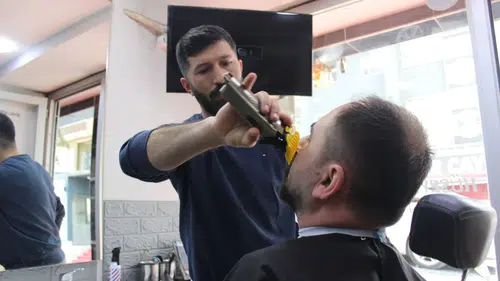 Kahramanmaraş’ta Bayram Tıraşı Yoğunluğu Başladı