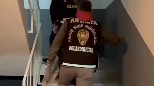 17 İlde Büyük Dolandırıcılık Ağı Çökertildi: 2,1 Milyar Liralık Şok Hesap Hareketleri Tespit Edildi!