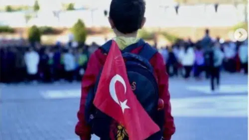 Bayraklarla Döndüler, Kayıplarını Dualarla Andılar