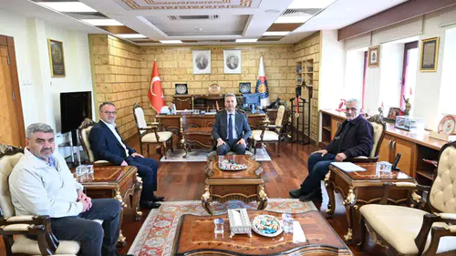Cemre Anadolu Derneği'nden KSÜ Rektörü Okumuş'a ziyaret