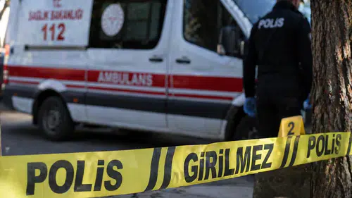 Kahramanmaraş'ta Parkta Dehşet: 2 Kişi Yaralandı, Şüpheli Kaçtı