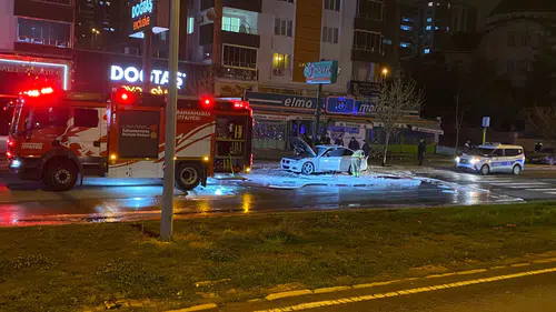 Kahramanmaraş'ta Araç Yangını Paniğe Neden Oldu